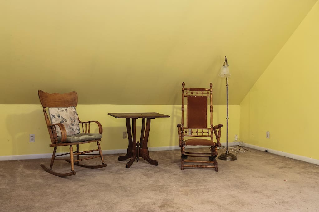 Reading or game nook in your suite