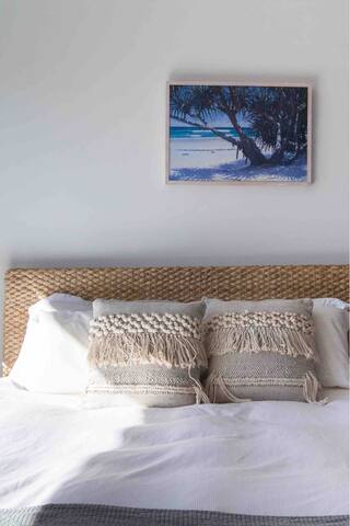 Family Beach House🌴 gallery image 4