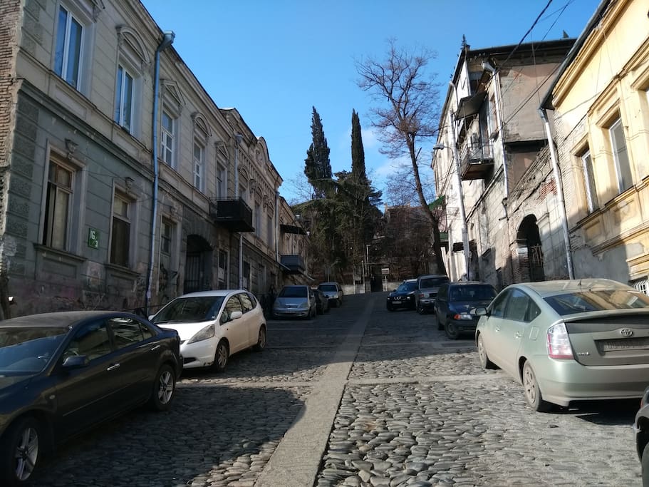 Giga Lortkipanidze str 16/3 (Previous name of the street Lermontovi str. 26/3)