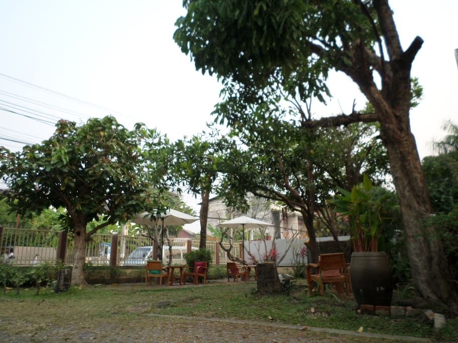 สวนหน้าบ้าน