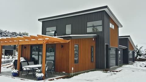 Shotover Gold Apartment central to ski fields