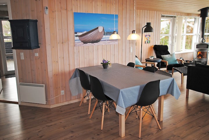 Hyggeligt Feriehus Med Fjordudsigt Ved Vesterhavet - Denmark