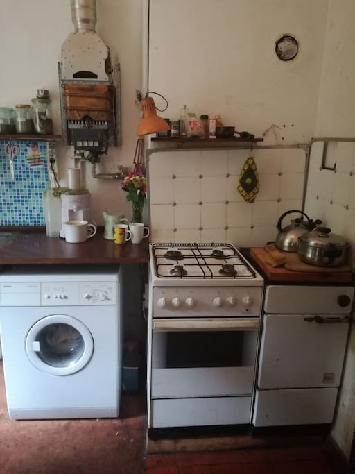 Super cute kitchen with oven, spices and everything you need to cook great home meals