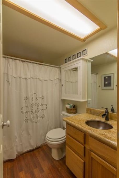 Main-floor bathroom shared by two bedrooms