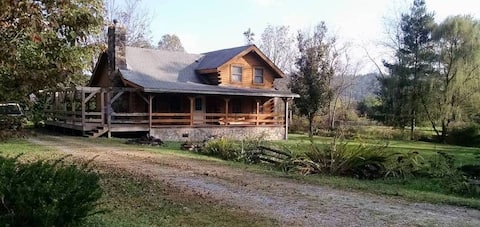 Popular Airbnb listing: From the Hart Farm: Pisgah Room (Room #1 of 2) in Etowah