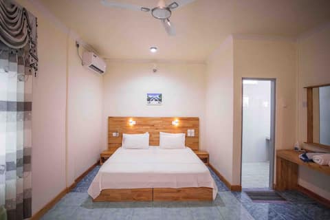 Veyvah Inn Maldives- Budget Guesthouse