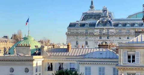 Luxury Apt Seine view 3 bdrm w A/C 1 750 sq ft