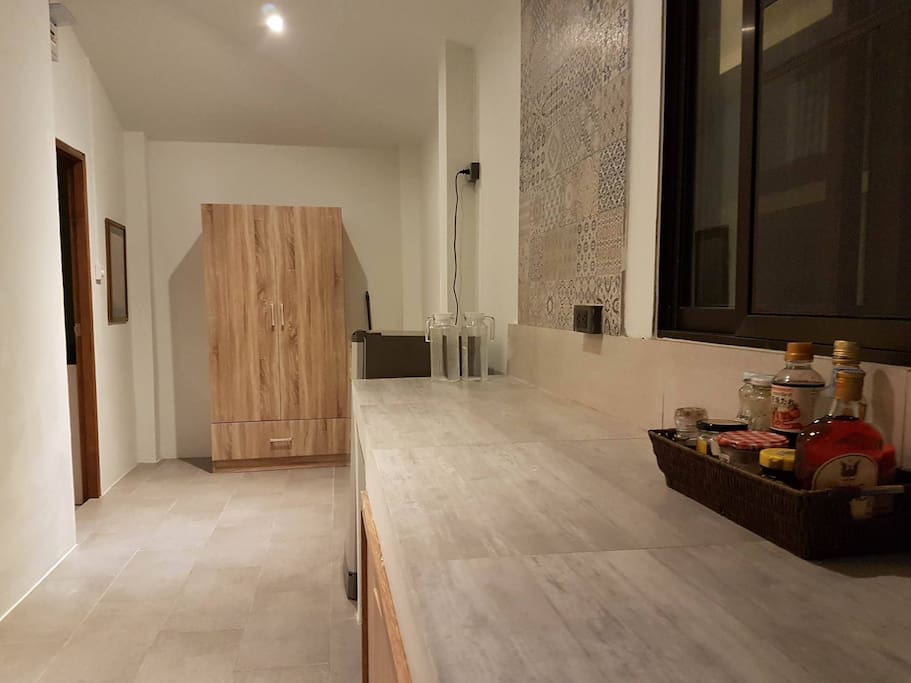 Kitchen Work Counter