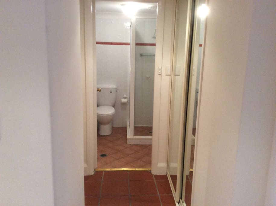 Bathroom next to walk in waredrobe
