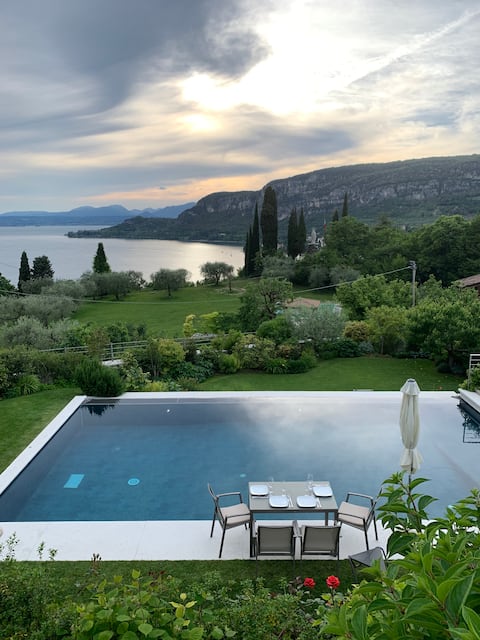 Villa Silvale: exclusive apartment with pool