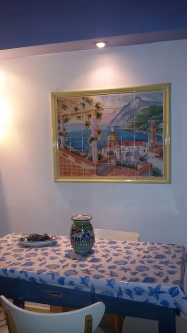Ingresso con pannello in ceramica Artistica Vietrese
