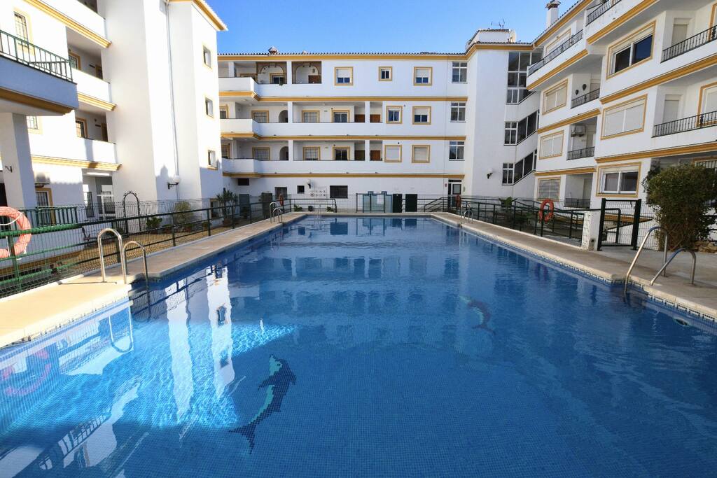 Large swimming pool!
