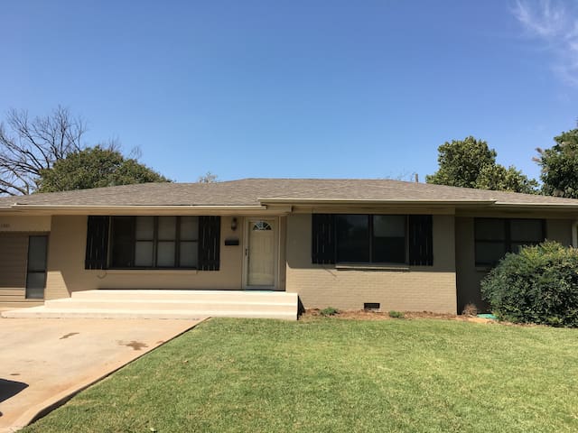 Nice Family-Style Home Near Ft. Sill