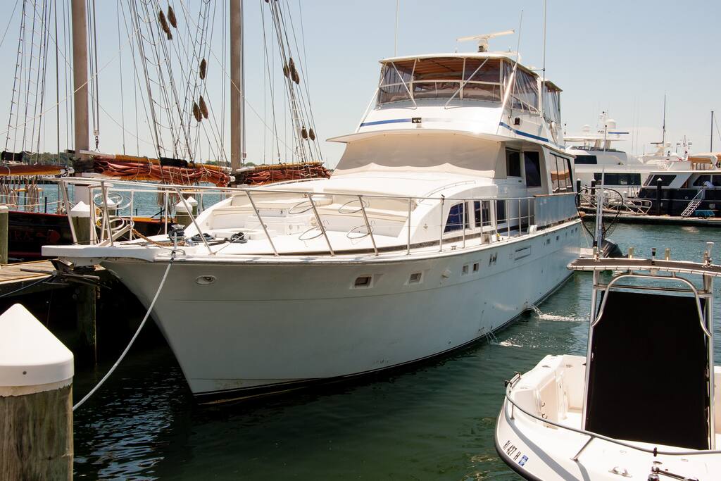 Ocean Romance Yacht