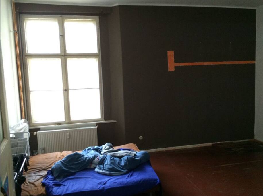 UR WINDOW AND BED