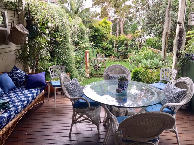 Gorgeous family cottage moments from water’s edge gallery image 2