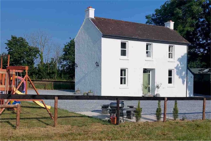 Enclosure in Carrigaline Middle