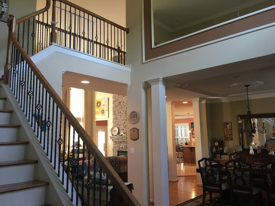 Entrance View to the Right