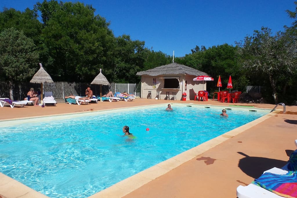 Piscine d'été
