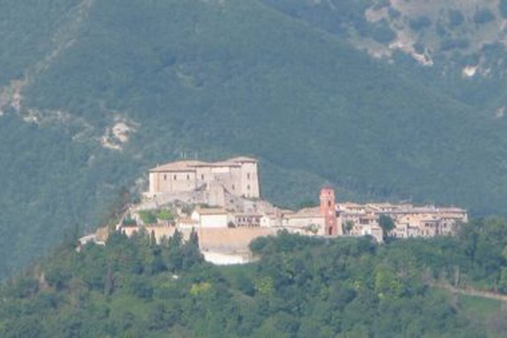 Castello di Frontone