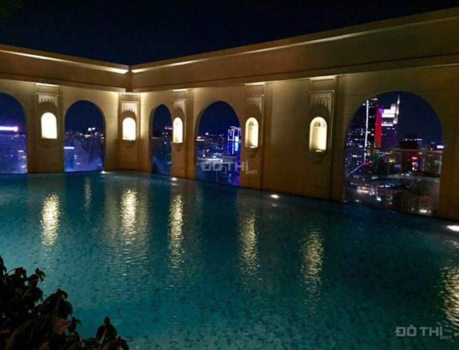 Rooftop pool