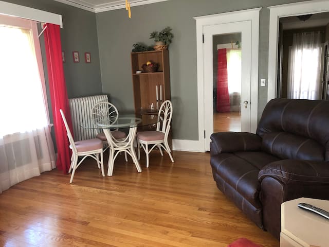 Airbnb Rockford Ferienwohnungen Unterkunfte Illinois