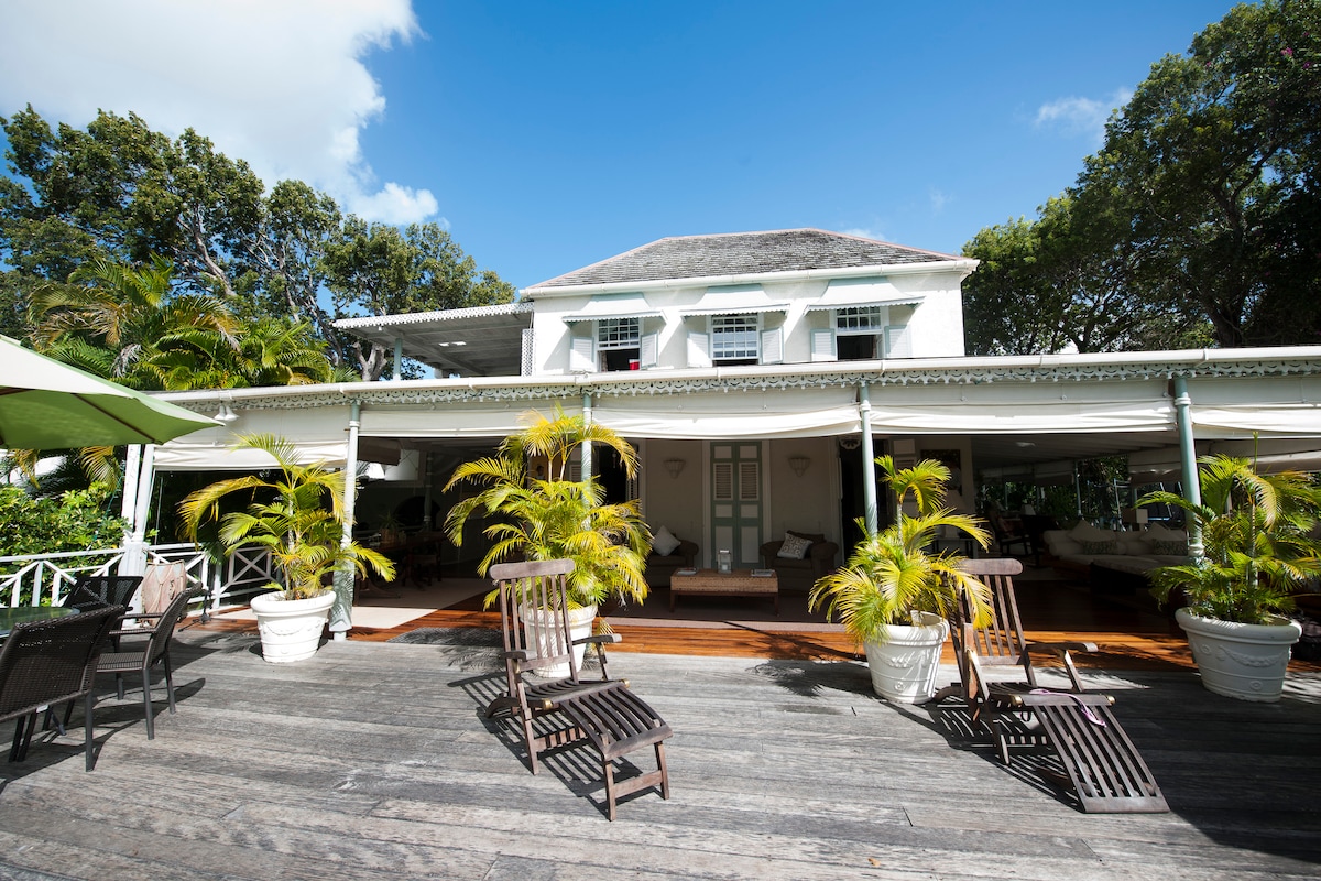 Holders House 'Jodie' Room - Breakfast included - Villas for Rent