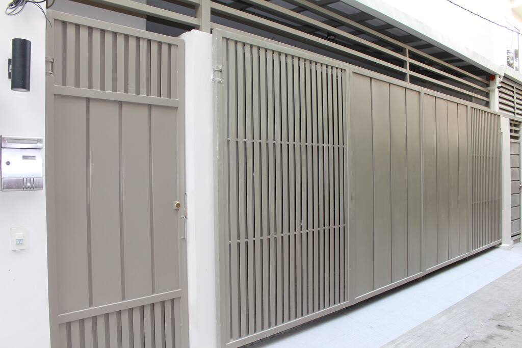 Service Gate and Garage