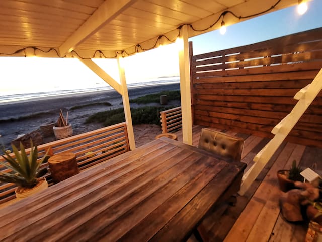 BEACHFRONT, Near Papas, Campfire Friendly,