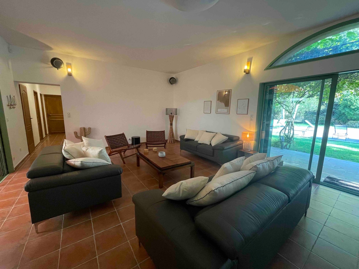 Propriété Airbnb réussie: "Villa Mammona" 500 m from the port of Bonifacio à Bonifacio