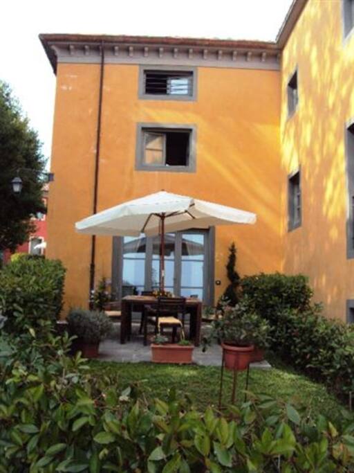 Magnolia unit with private garden
