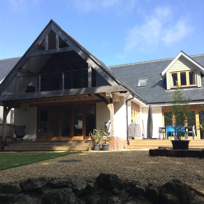 Rear of the house, plenty of outside entertaining space