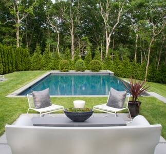 East HamptonNew Home 5 Minutes from Town