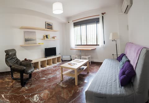 Propiedad de Airbnb exitosa: Apartment Center/ Gran Vía- Elvira Door. Wi-Fi. en Granada