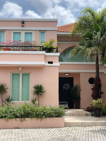 Lazule managed Airbnb listing 2