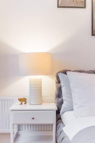 RCB3: Royal View Suite gallery image 4