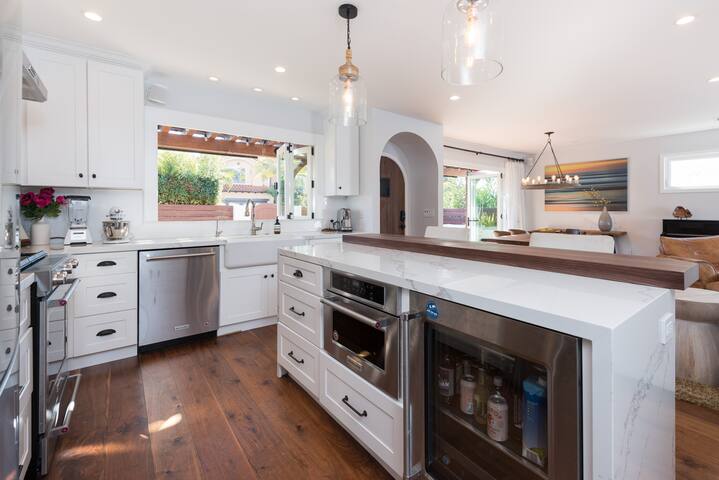 Luxury Beach Home Windansea gallery image 4