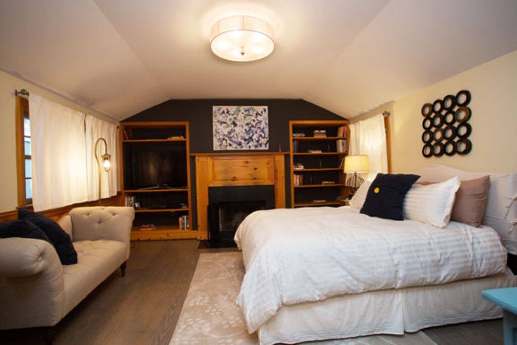 1st Floor Bedroom w/ Fireplace