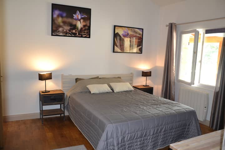 Le Mathi Chambre D'hôtes Safrane - Saint-Georges
