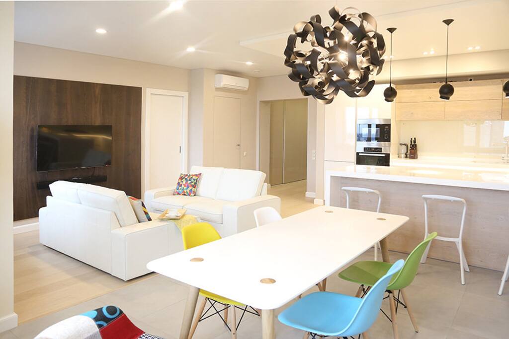 Dining room/guest room столовая/зал