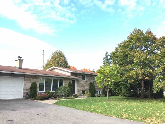 Ottawa Single Family Executive Home gallery image 3