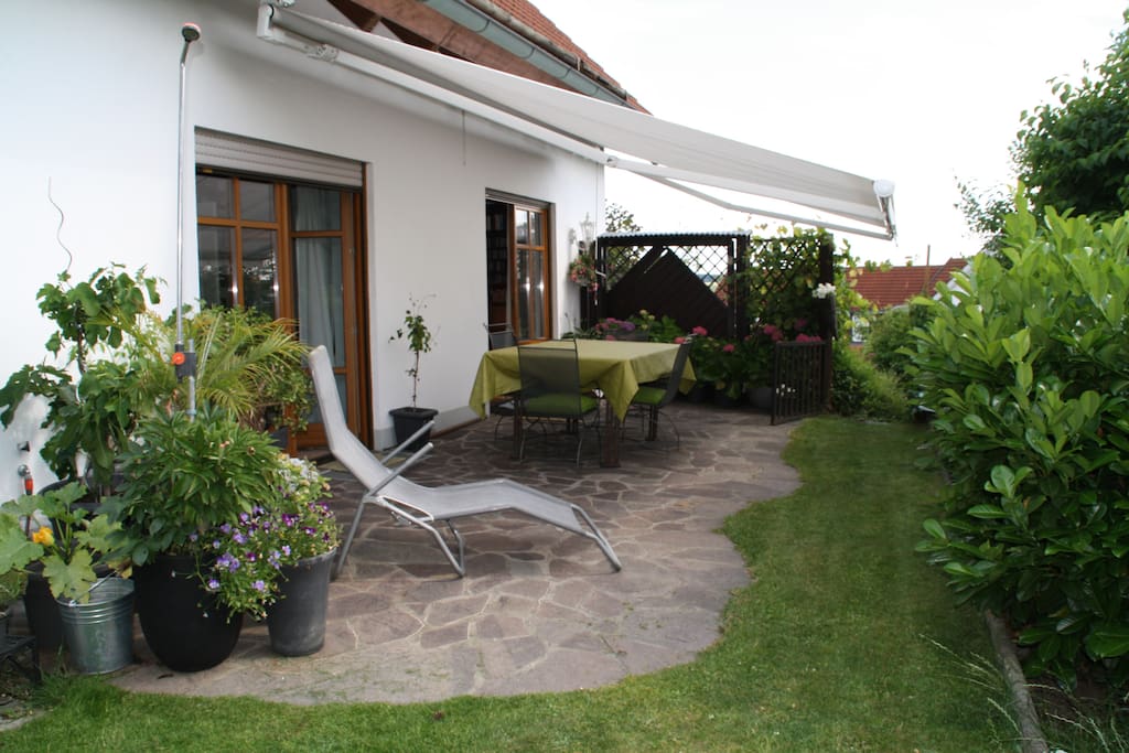 Unser schöner Garten / Our nice backyard