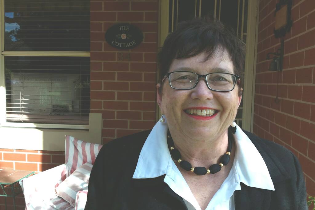'The Cottage' - Charming, clean villa in central Wagga. Your host Sue looks forward to meeting you.