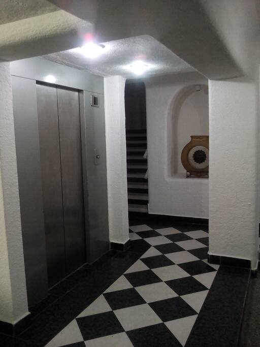 Elevador Planta Baja.