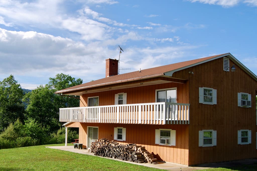 Chestnut Lodge at Big Lick Retreat