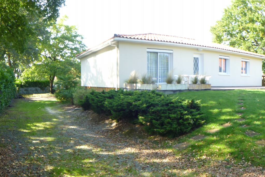 Façade SUD/EST avec Terrasse 60 m2