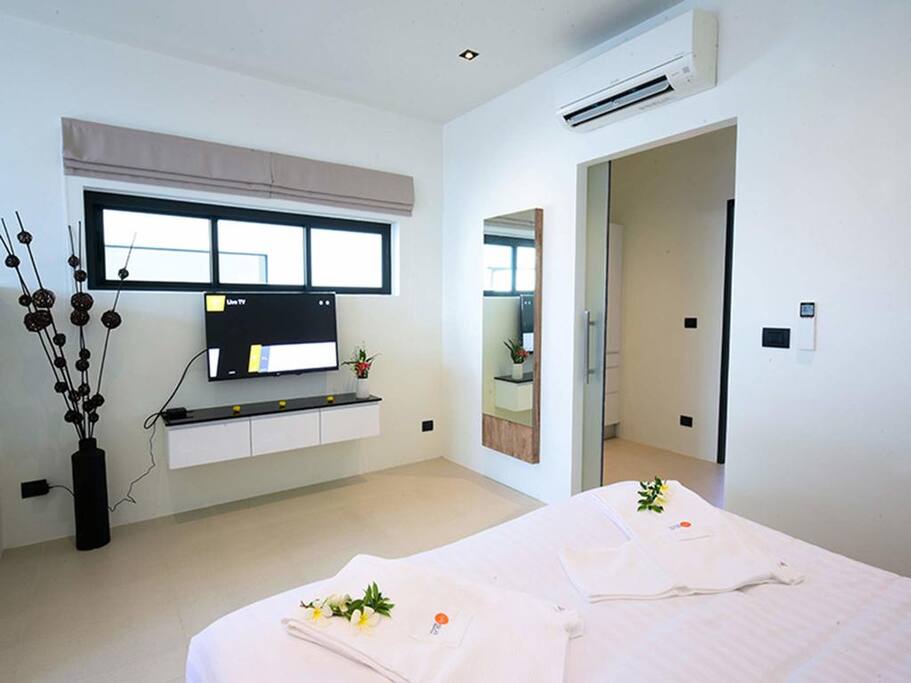Bed room