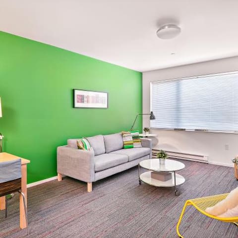 SHORT TERM LEASE! Mid June to August 31