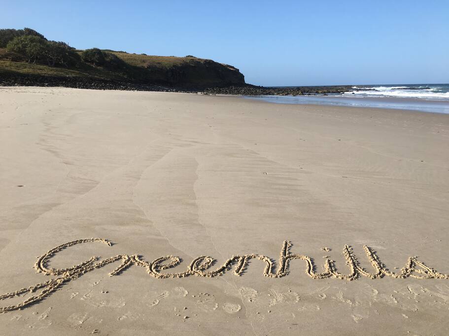 Get creative on Sharpes Beach!