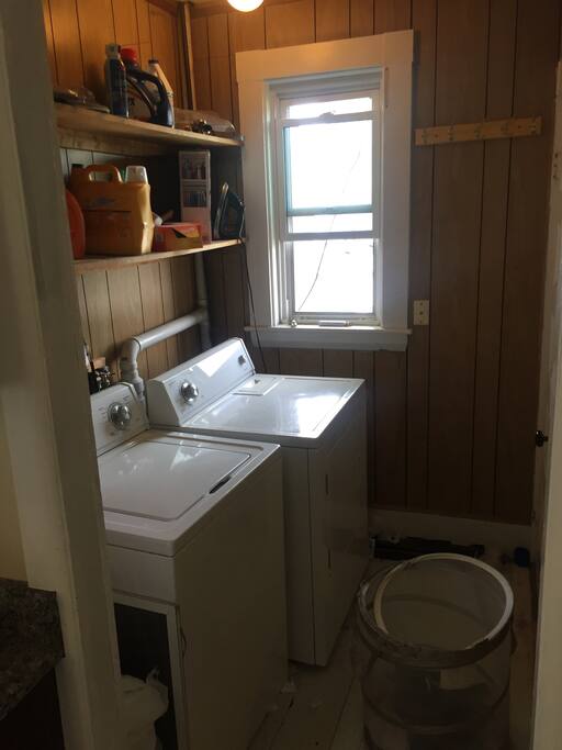 Washer dryer in unit